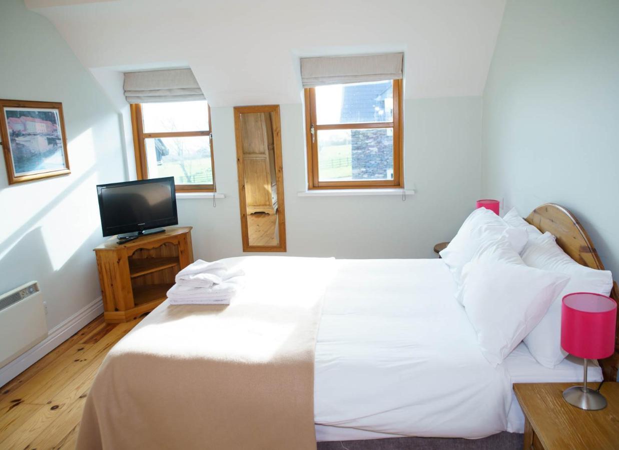 Dingle Courtyard Holiday Homes 3 Bed By Trident Holiday Homes المظهر الخارجي الصورة