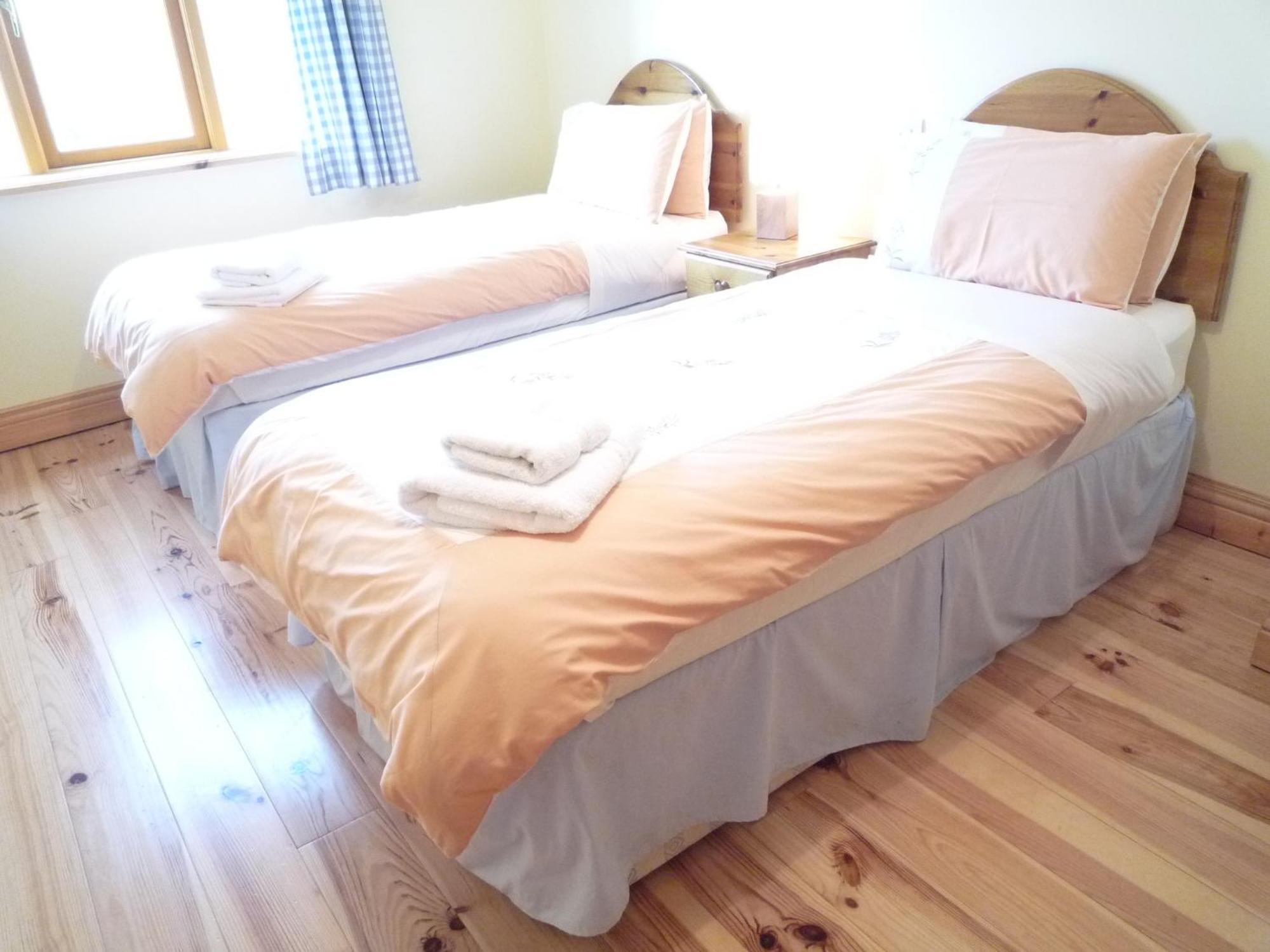 Dingle Courtyard Holiday Homes 3 Bed By Trident Holiday Homes الغرفة الصورة
